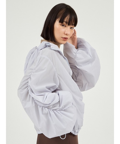 emmi（エミ）の「撥水 ギャザーフーディーブルゾン（ブルゾン・レディース・ライム/ブラウン/ライトブルー・F）」の7枚目の写真