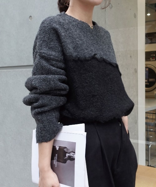 CORNERS（コーナーズ）の「フリンジ配色ふわふわニット（ニット/セーター・レディース・チャコールグレー/ベージュ/ブラウン/ミント・FREE）」の11枚目の写真