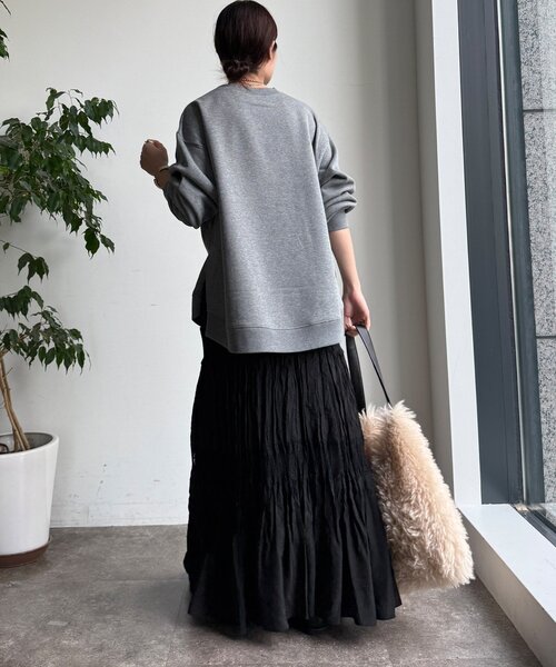 DouDou（ドゥドゥ）の「【WEB限定】裏起毛ヘムラインロゴトップス（Tシャツ/カットソー・レディース・ベージュ/グレー/ブルー・FREE）」の8枚目の写真