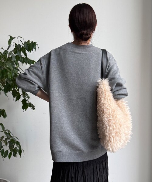 DouDou（ドゥドゥ）の「【WEB限定】裏起毛ヘムラインロゴトップス（Tシャツ/カットソー・レディース・ベージュ/グレー/ブルー・FREE）」の12枚目の写真