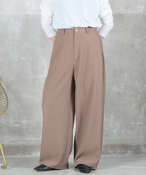CLOVER DEPOT(クローバーデポ)の「カーブデザインハイウエストパンツ(CLOVER DEPOT)(その他パンツ・レディース・ブラウン/チャコール/ブラック・M/L)」の3枚目の写真