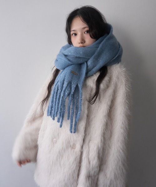 mellowneon（メロウネオン）の「グリッターラメボリュームマフラー