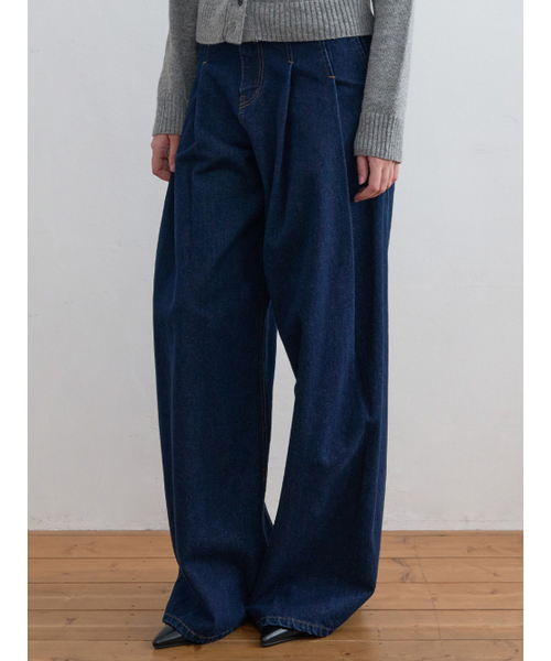 Kijun(キジュン)の「Curved Seam Wide Jeans Indigo(デニムパンツ・レディース・その他・LARGE/SMALL/MEDIUM)」の2枚目の写真