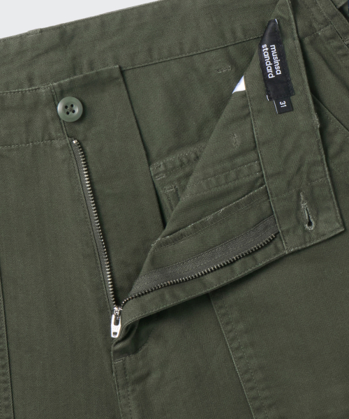 MUSINSA STANDARD（ムシンサスタンダード）の「コットンヘリンボーンレプリカパーティグパンツ[カーキ]（その他パンツ・メンズ・その他・26/27/28/29/30/31/32/33/34/36/42）」の8枚目の写真