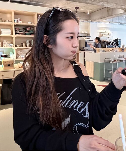 FANCY CLUB(ファンシークラブ)の「ワンショルダーバックルスウェットシャツ (ブラック)_F24ZB063(スウェット・レディース・その他・ONE)」の19枚目の写真