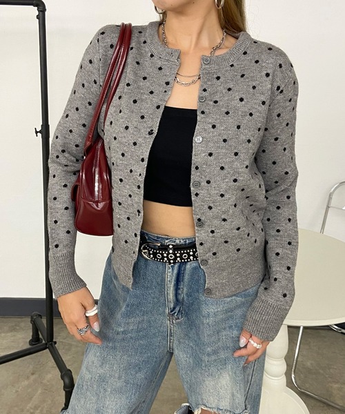 non-hedge(ノンヘッジ)の「ドット柄ショート丈ニットカーディガン(カーディガン/ボレロ・レディース・グレー/ブラック・FREE)」の5枚目の写真