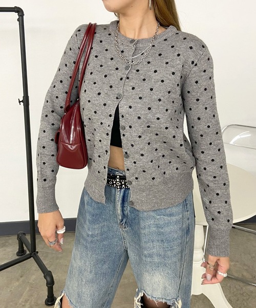 non-hedge(ノンヘッジ)の「ドット柄ショート丈ニットカーディガン(カーディガン/ボレロ・レディース・グレー/ブラック・FREE)」の7枚目の写真