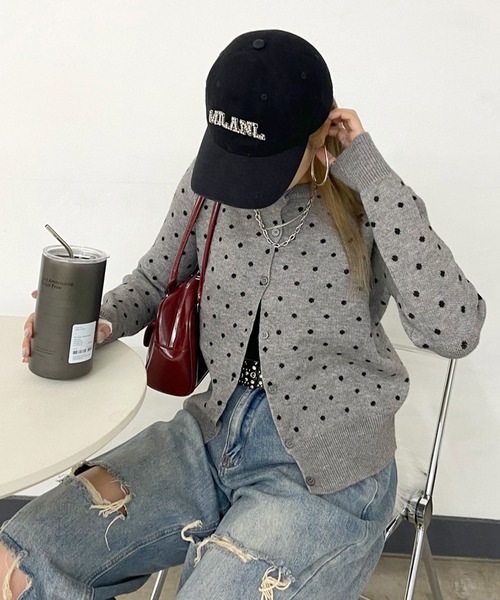 non-hedge(ノンヘッジ)の「ドット柄ショート丈ニットカーディガン(カーディガン/ボレロ・レディース・グレー/ブラック・FREE)」の9枚目の写真