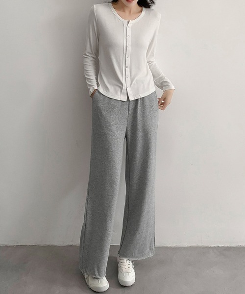 LOWO（ロワ）の「【綿100％使用】スウェット 裾切りっぱなし ワイドパンツ 冬 レディース 秋冬 リラックス ウエストゴム（その他パンツ・レディース・ブラック/グレー・L/M）」の3枚目の写真