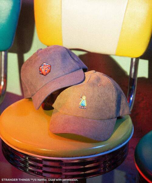 Green　Parks（グリーンパークス）の「■STRANGER THINGS×MINNETONKA コーデュロイキャップ（キャップ・レディース・ベージュ/チャコールグレー・FREE）」の3枚目の写真