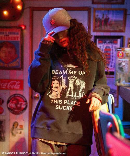 Green　Parks（グリーンパークス）の「■STRANGER THINGS×MINNETONKA コーデュロイキャップ（キャップ・レディース・ベージュ/チャコールグレー・FREE）」の7枚目の写真