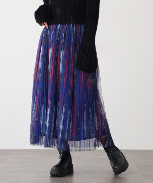 Anna Nicola(アンナニコラ)の「Anna Nicola ボカシプリントチュールスカート(スカート・レディース・レンガ/モカ/ブルー・38)」の2枚目の写真