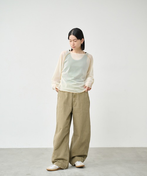 kha:ki（カーキ）の「「KHA:KI / カーキ」カラーステッチ シアートップ（Tシャツ/カットソー・レディース・ライトイエロー/オリーブ/インディゴブルー・1）」の15枚目の写真