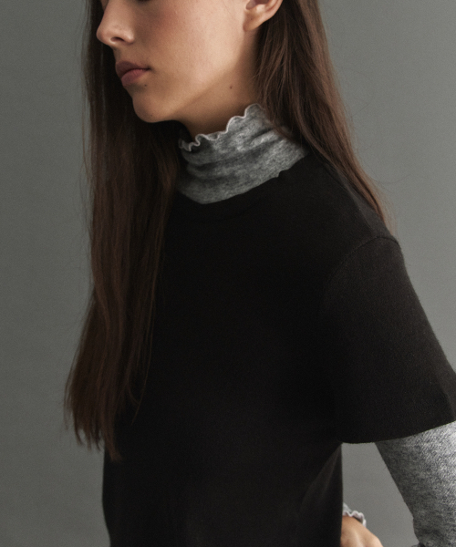 DEARSTALKER(ディアストーカー)の「KITSHA DOUBLE LAYERED WOOL T - BLACK(Tシャツ/カットソー・レディース・その他・FREE)」の1枚目の写真