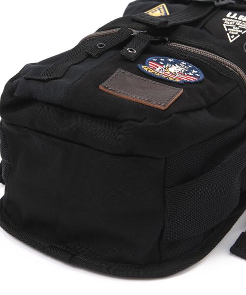 AVIREX（アヴィレックス）の「ONE SHOULDER BAG 'TOP GUN' / ワンショルダーバッグ トップガン / AVIREX / アヴィレックス（ショルダーバッグ・メンズ・ブラック/オリーブ系・F）」の4枚目の写真