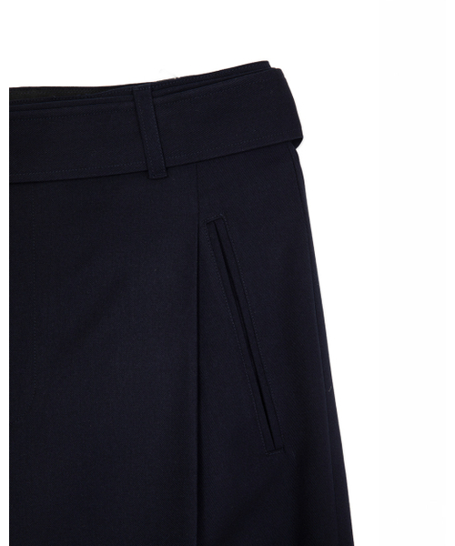 SYNQIA(シンキア)の「アシメトリックプリーツベルテッドトラウザーネイビー(スラックス・メンズ・その他・SMALL/MEDIUM)」の6枚目の写真