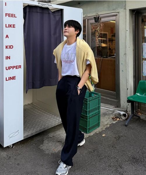 SYNQIA(シンキア)の「アシメトリックプリーツベルテッドトラウザーネイビー(スラックス・メンズ・その他・SMALL/MEDIUM)」の13枚目の写真