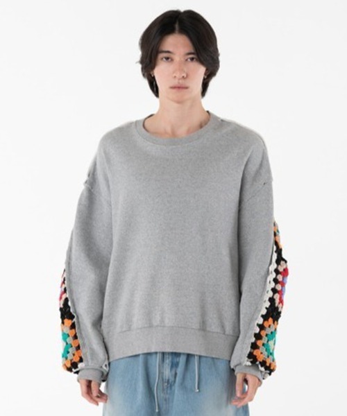 DISCOVERED(ディスカバード)の「【DISCOVERED/ディスカバード】CROCHET SLEEVE SWEAT(スウェット・メンズ・ブラック/グレー・3/1)」の4枚目の写真