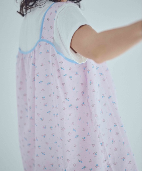 SEA(シー)の「フローラル スモックドレス(ワンピース・レディース・ピンク/ホワイト/チャコールグレー・ONE SIZE)」の7枚目の写真
