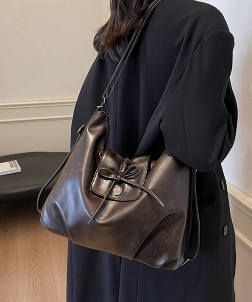 blackdia ocean(ブラックダイヤオーシャン)の「blackdia ocean リボン 2WAY レザーショルダー リュック(ショルダーバッグ・レディース・ブラック/ブラウン/キャメル・FREE)」の2枚目の写真