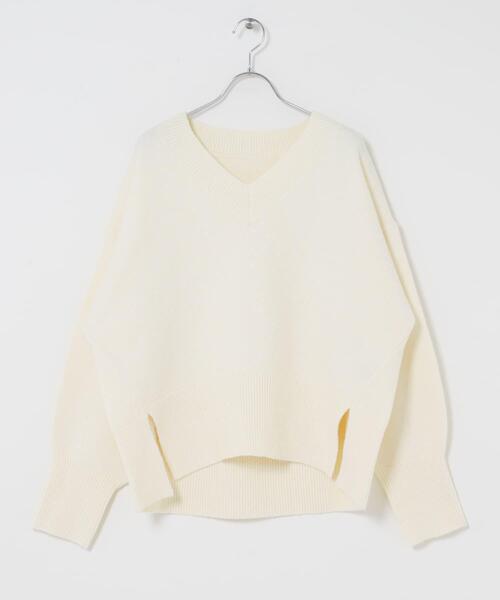 SENSE OF PLACE by URBAN RESEARCH（センスオブプレイスバイアーバンリサーチ）の「『洗濯可』サイドスリットVネックニット（ニット/セーター・レディース・ネイビー/チャコールグレー/アイボリー/ミント・ONE）」の20枚目の写真