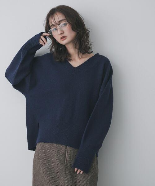 SENSE OF PLACE by URBAN RESEARCH（センスオブプレイスバイアーバンリサーチ）の「『洗濯可』サイドスリットVネックニット（ニット/セーター・レディース・ネイビー/チャコールグレー/アイボリー/ミント・ONE）」の22枚目の写真
