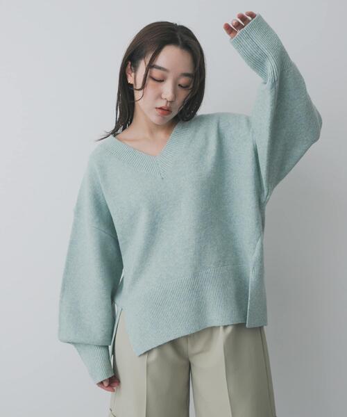 SENSE OF PLACE by URBAN RESEARCH（センスオブプレイスバイアーバンリサーチ）の「『洗濯可』サイドスリットVネックニット（ニット/セーター・レディース・ネイビー/チャコールグレー/アイボリー/ミント・ONE）」の12枚目の写真