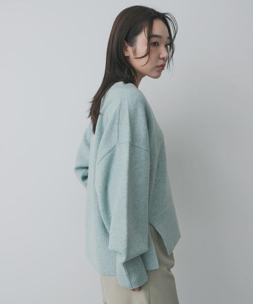 SENSE OF PLACE by URBAN RESEARCH（センスオブプレイスバイアーバンリサーチ）の「『洗濯可』サイドスリットVネックニット（ニット/セーター・レディース・ネイビー/チャコールグレー/アイボリー/ミント・ONE）」の10枚目の写真