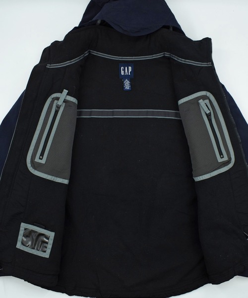 GAP（ギャップ）の「【USED】90’s GAP オールドタグ 中綿入り ナイロンジャケット（ナイロンジャケット・メンズ・ネイビー・X-LARGE）」の6枚目の写真