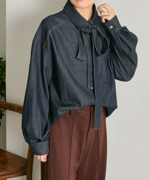 ear PAPILLONNER(イアパピヨネ)の「デニムリボンシャツ【SUM1 STYLE】(シャツ/ブラウス・レディース・インディゴブルー・FREE)」の12枚目の写真