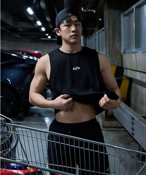 HYUNFIT（ヒョンフィット）の「BASIC MESH SLEEVELESS-[BLACK]（Tシャツ/カットソー・メンズ・その他・MEDIUM/LARGE/X-LARGE）」の2枚目の写真