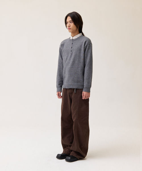 AKECII(アケシ)の「マルク ヘンリーネック ニット_メランジグレー(ニット/セーター・メンズ・その他・ONE SIZE)」の5枚目の写真