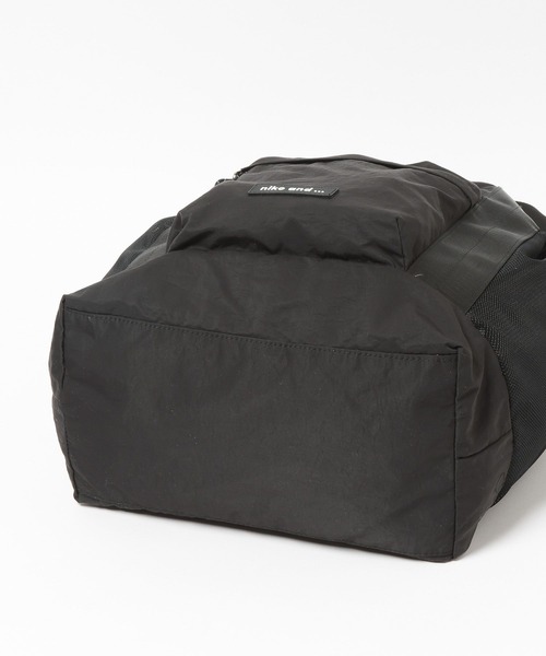 niko and...（ニコアンド）の「オリジナルドロストソフトトートバッグ（トートバッグ・レディース・アイボリー/ブラック・0）」の17枚目の写真