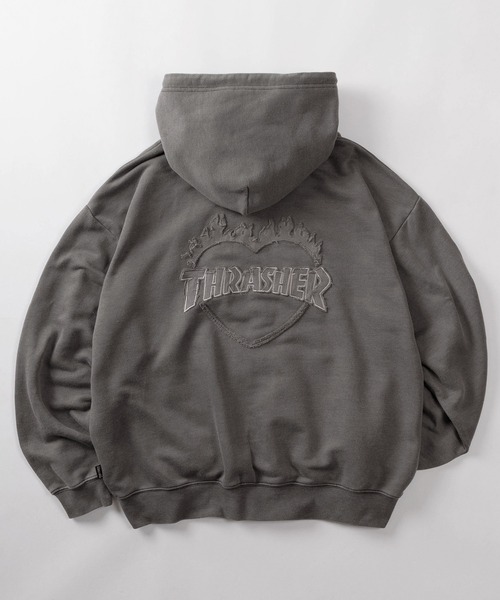 THRASHER(スラッシャー)の「【70】【THRASHER/スラッシャー】ピグメント加工 ダメージデニムロゴ 裏毛 ジップパーカー/ハートデザイン/ダブルジップ/ショート丈有り(パーカー・レディース・ブラウン/チャコールグレー/グレー/ピンク・FREE/M/L/XL)」の9枚目の写真