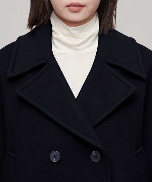 MUSINSA STANDARD WOMAN（ムシンサスタンダードウーマン）の「ウィメンズカシミヤブレンドショートピーコート[ネイビー]（チェスターコート・レディース・その他・M/L）」の4枚目の写真