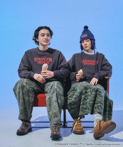 niko and...(ニコアンド)の「【STRANGER THINGS】コラボ アソートスウェットプルオーバー(スウェット・レディース・チャコール/ネイビー/ナチュラル/オフホワイト・LARGE/MEDIUM)」の12枚目の写真