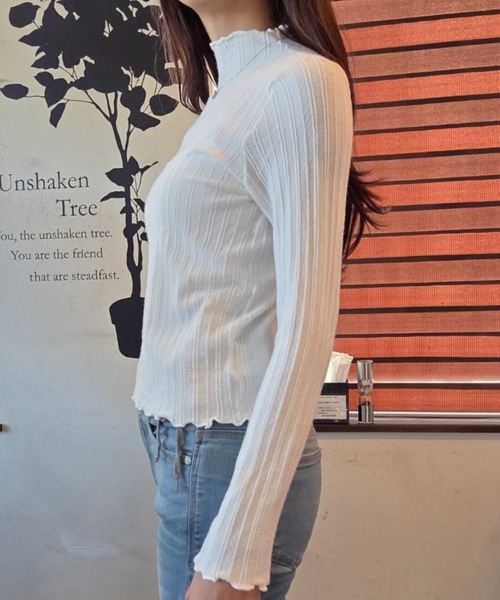 ｔｏｌｅｎｅ（トレネ）の「メロー使い ワイドリブ ハイネック トップス（Tシャツ/カットソー・レディース・ライトブルー/ブラック/イエロー/ホワイト・FREE）」の12枚目の写真