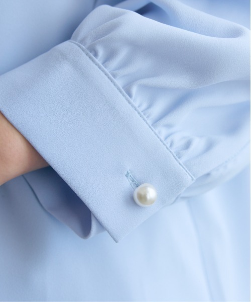 marun（マルン）の「＜大きいサイズ＞配色リボン使いブラウス marun（シャツ/ブラウス・レディース・オフホワイト/サックスブルー・5L/4L/3L/LL/L）」の18枚目の写真