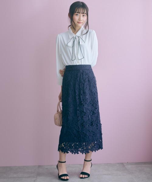 marun（マルン）の「＜大きいサイズ＞配色リボン使いブラウス marun（シャツ/ブラウス・レディース・オフホワイト/サックスブルー・5L/4L/3L/LL/L）」の22枚目の写真