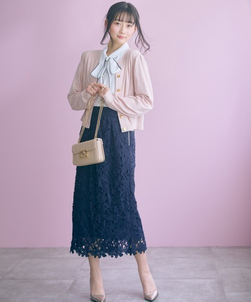 marun（マルン）の「＜大きいサイズ＞配色リボン使いブラウス marun（シャツ/ブラウス・レディース・オフホワイト/サックスブルー・5L/4L/3L/LL/L）」の13枚目の写真