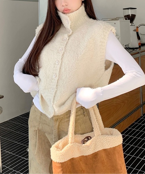 ブークレニット ベスト（ベスト）｜CHUL（チュル）のファッション通販