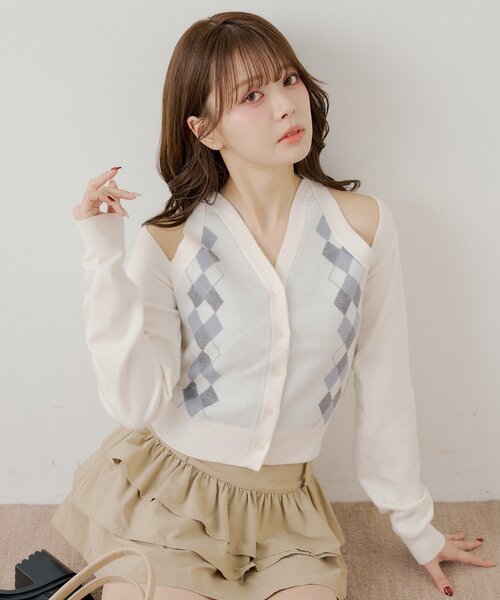 Chico(チコ)の「肩スリットアーガイルニット(ニット/セーター・レディース・グレー/ネイビー/アイボリー・FREE)」の12枚目の写真