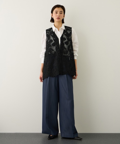 ROPE'（ロペ）の「エンブロイダリーフラワーレースジレ（ベスト・レディース・ブラック・FREE）」の2枚目の写真