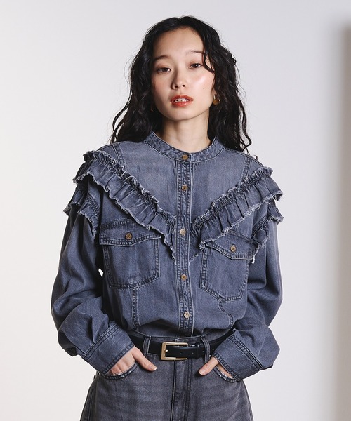 ROSE BUD（ローズバッド）の「FRILL DENIM SHIRTS（シャツ/ブラウス・レディース・ブラック/インディゴブルー・ONE SIZE）」の4枚目の写真