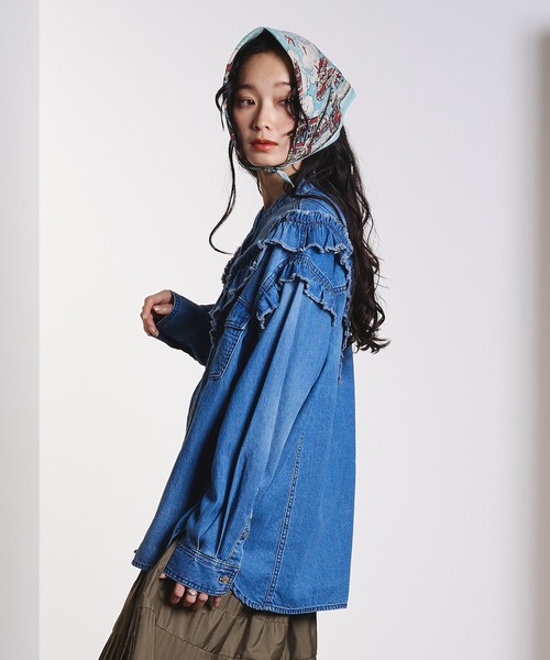 ROSE BUD（ローズバッド）の「FRILL DENIM SHIRTS（シャツ/ブラウス・レディース・ブラック/インディゴブルー・ONE SIZE）」の14枚目の写真