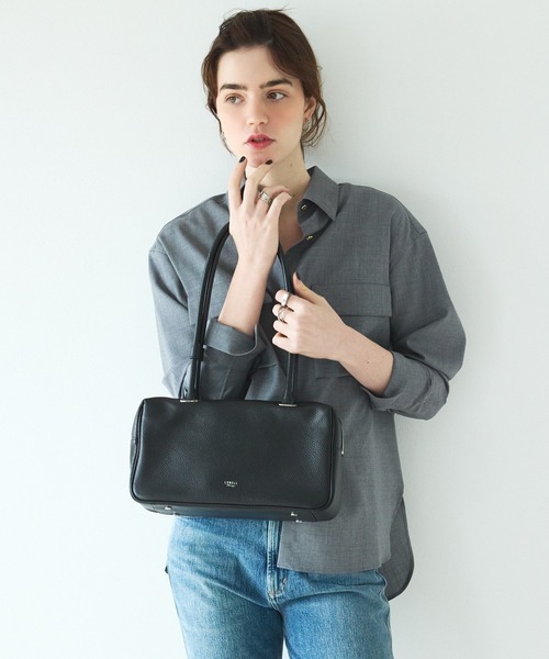 LOWELL things（ロウェル　シングス）の「Raffy/レザーボストン（ボストンバッグ・レディース・アイボリー/グレイッシュベージュ/ブラック・フリー）」の9枚目の写真