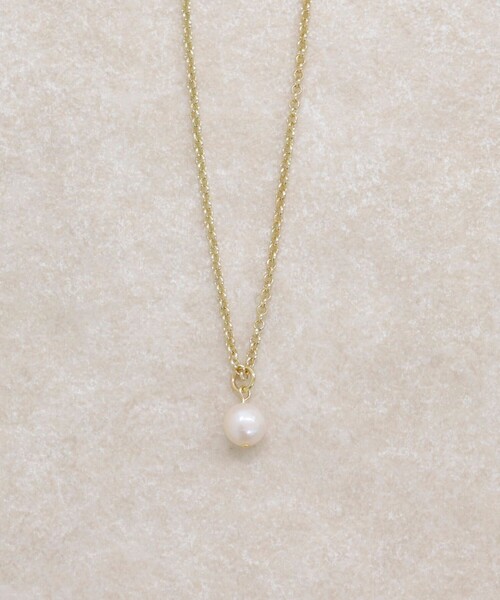 fredy emue（フレディエミュ）の「パールチャームY字ネックレス（ネックレス・レディース・シルバー/ゴールド・FREE）」の8枚目の写真