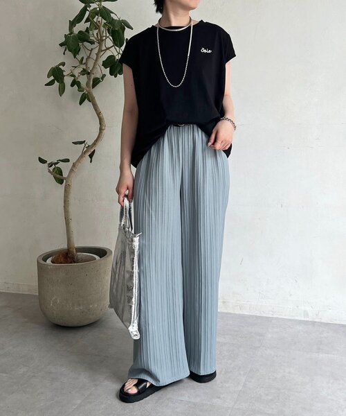 un dix cors(アンディコール)の「タックバルーンワンポイント刺繍T(Tシャツ/カットソー・レディース・ブラック/オフホワイト・FREE)」の11枚目の写真