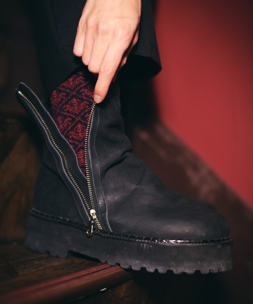 glamb(グラム)の「Drape Leather Boots / ドレープレザーブーツ(ブーツ・メンズ・ブラック/ブラウン/シルバー・25/26/27/28)」の2枚目の写真