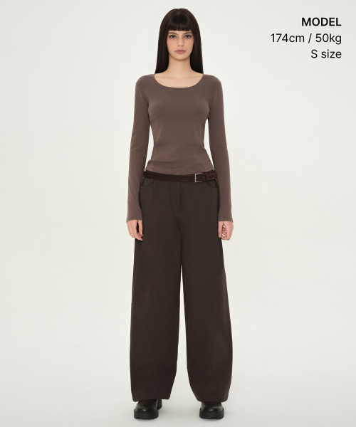 MUSINSA STANDARD WOMAN（ムシンサスタンダードウーマン）の「ウィメンズピグメントリブスリムスクープネック長袖Tシャツ[ブラウン]（Tシャツ/カットソー・レディース・その他・X-SMALL/SMALL/MEDIUM/LARGE）」の2枚目の写真
